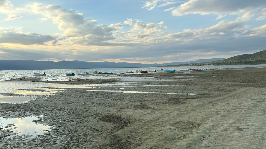 Дојранското и Преспанското Езеро под просекот за декември