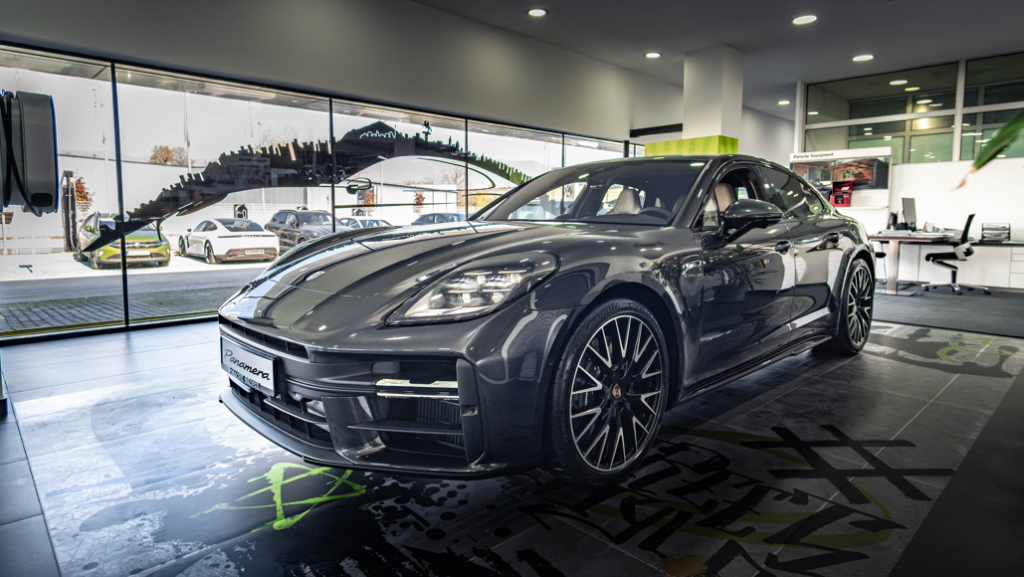 Презентација на Panamera Exclusive Manufaktur во Porsche Center Skopje