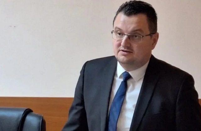 Трезорот функционира редовно, исплатите се во тек