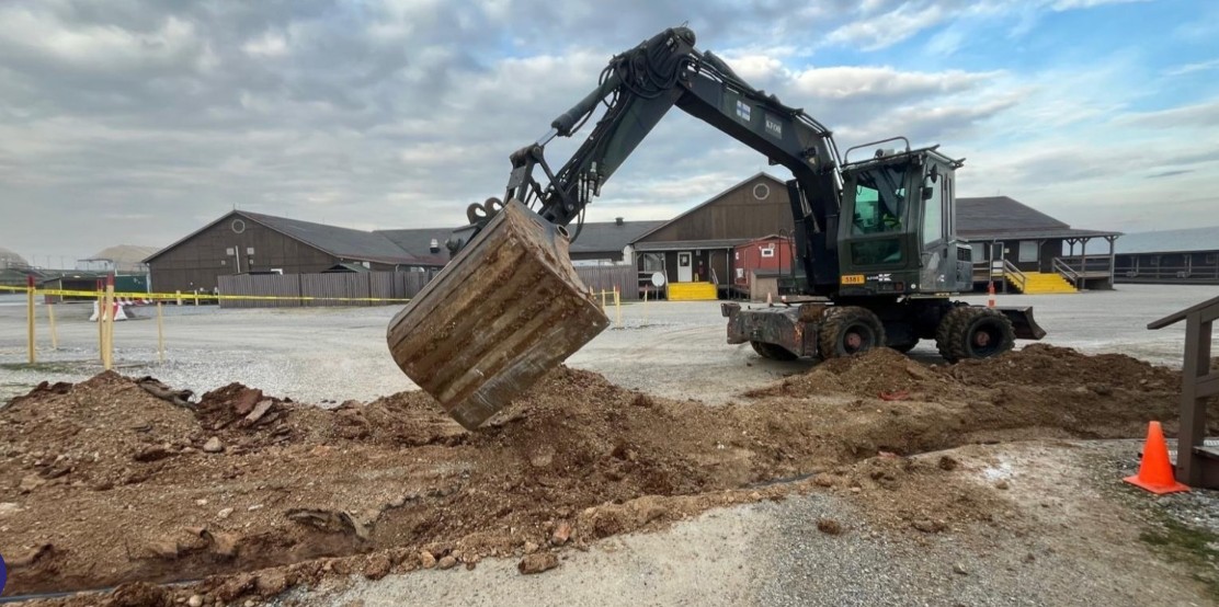 Се раскопува Бондстил, што има долу?