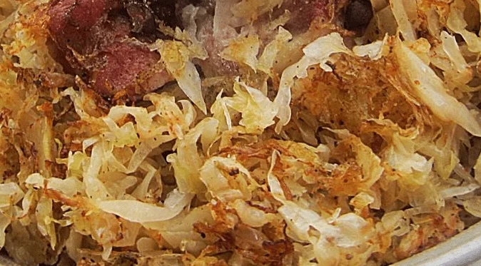 Најсочниот меански подварок со месо и кисела зелка