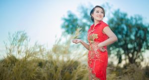 ШТО Е КИНЕСКО ОДЕЊЕ? Го затегнува стомакот, го забрзува варењето и губењето на тежината