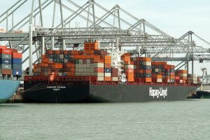 Колосален трговски суфицит на Кина, надмина 1 трилион долари во 2025 година