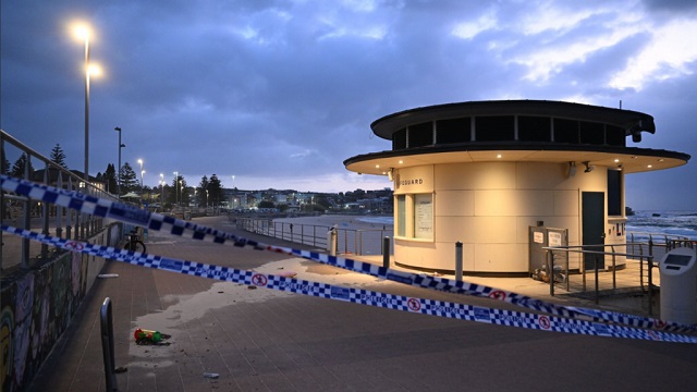 Бројот жртви во пукањето на плажата Бонди се искачи на 16, сторителите се татко и син