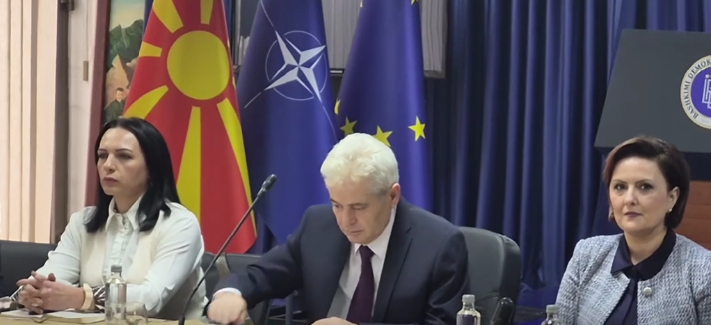 „ЈАС ЈА УНИШТИВ ЈУГОСЛАВИЈА“: Ахмети порача дека е претставник на лавови, не на мачки