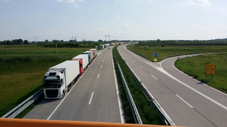 На Германија и недостигаат над 120.000 возачи на камиони