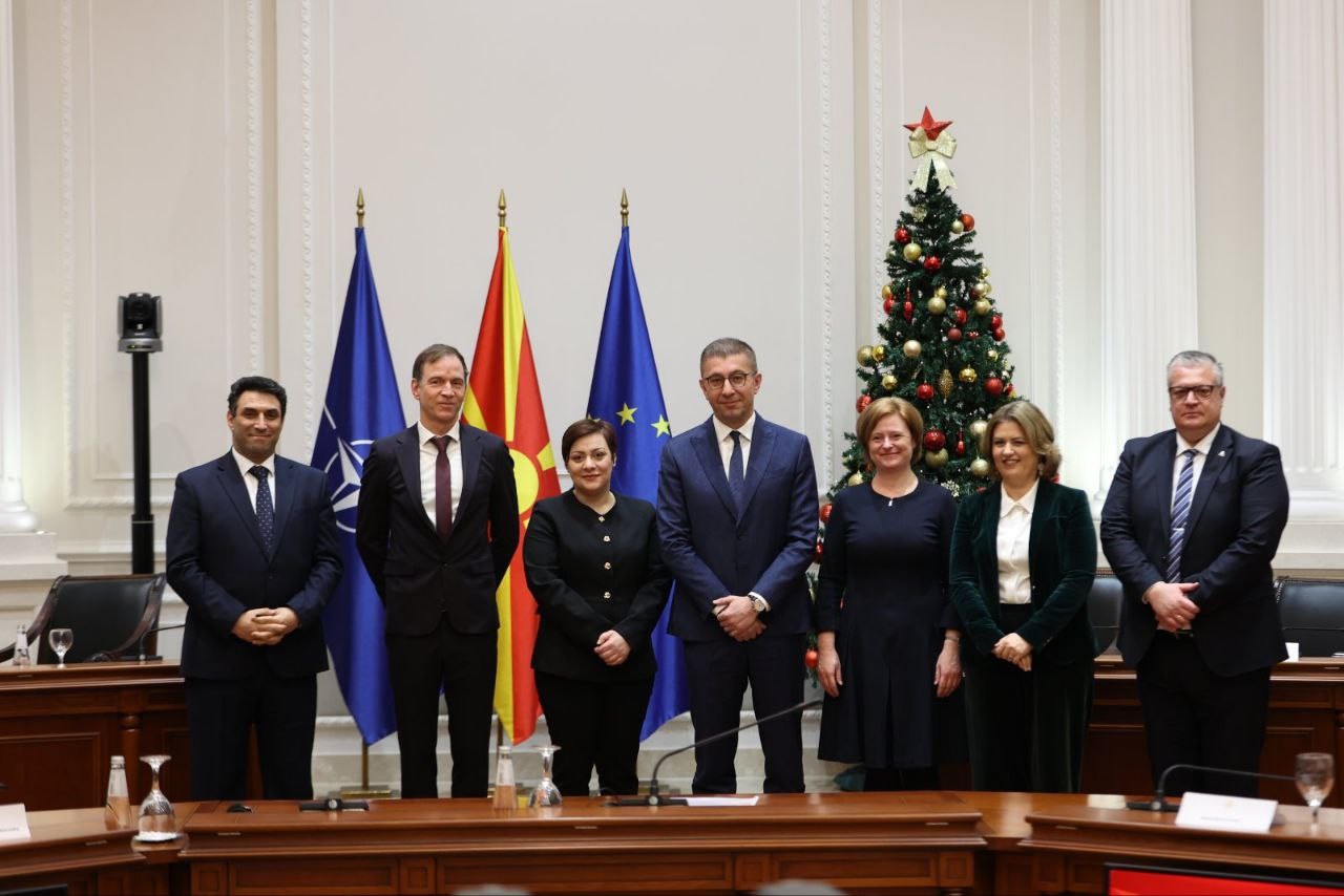 Потпишани договори за заем од 97 милиони евра – средствата ќе се користат за вложување во обновливи извори на енергија