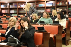 Жените од локалните заедници, oд собраниската говорница нагласија дека локалните проблеми мора да станат државен приоритет