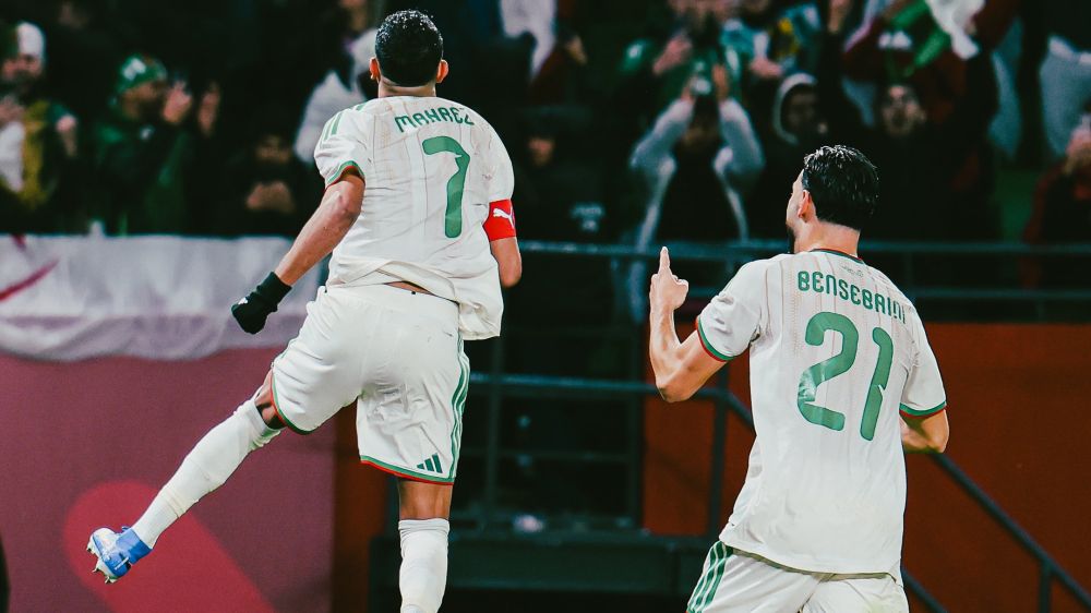 Махрез пред очите на големиот Зидан го однесе Алжир во осминафиналето! (ФОТО)