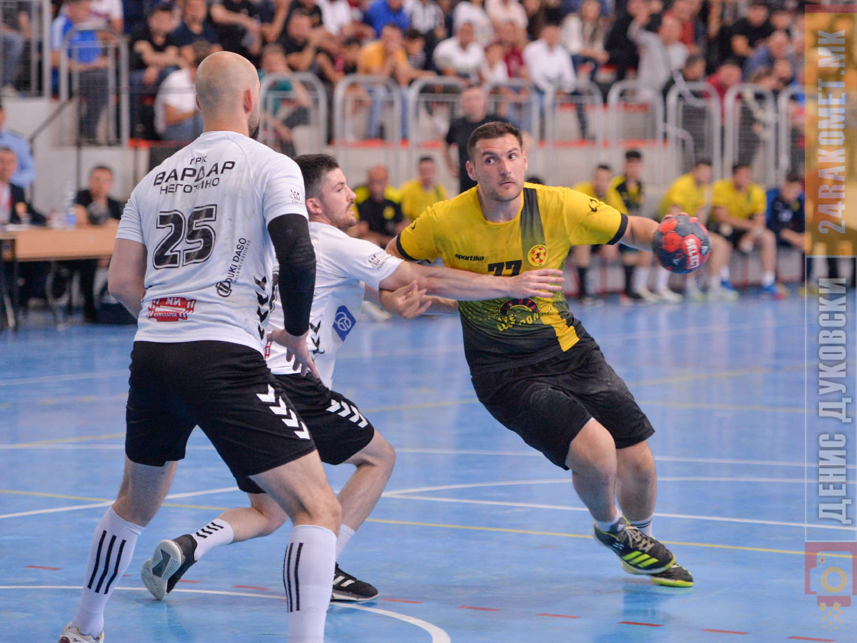 Трио ракометари заминаа од Драчево Јуниор