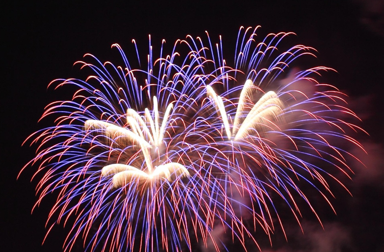 (Видео) Светот влезе во 2026 година – Новата година пристигна во Нов Зеланд, Тонга и Самоа со спектакуларна прослава