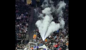 Поради бизарна причина прекинат меч во во НБА лигата (ВИДЕО)