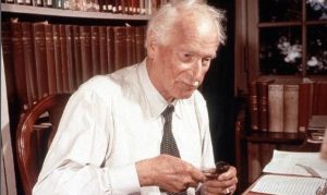 КАРЛ ЈУНГ ТВРДЕЛ ДЕКА НИКОГАШ НЕМА ДА НАПРАВИМЕ „МАЖ“ ОД МАШКО ДЕТЕ НА ОВОЈ НАЧИН: Едно е клучно!