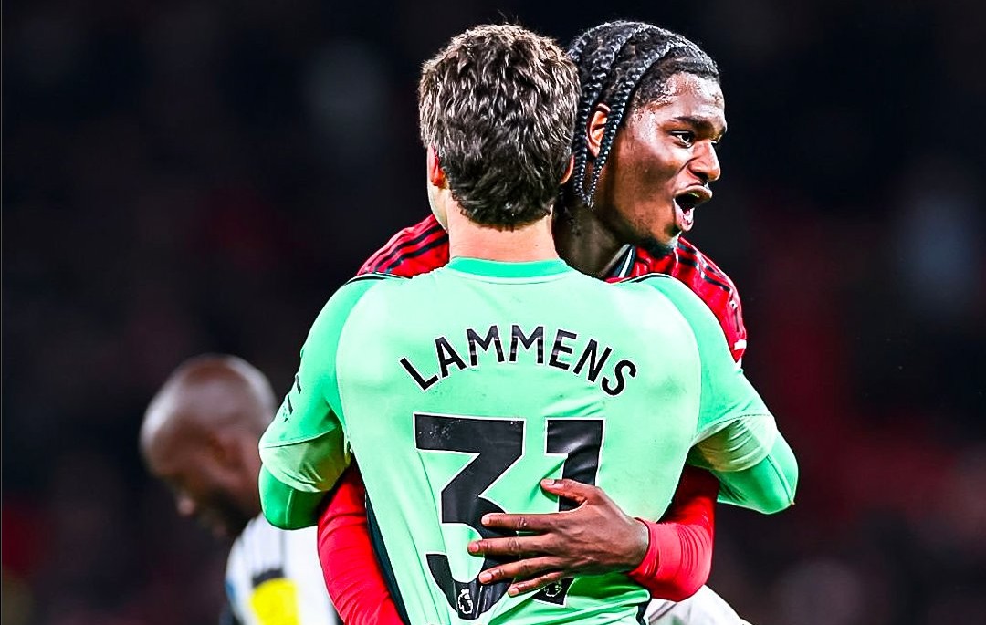 Од толку скапи ѕвезди на теренот, најдобар играч на „Олд Трафорд“ беше момче од – еден милион!