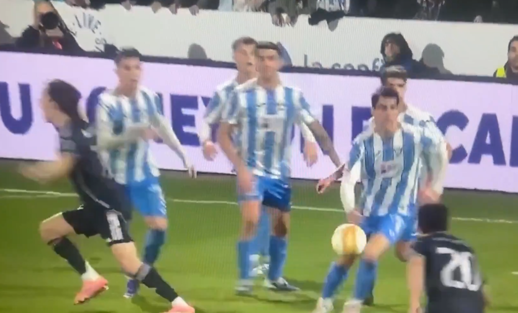 Каде виде судијата пенал за Реал? (ВИДЕО)