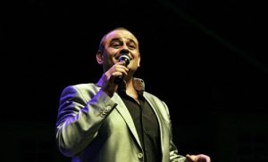 Денес роденден слави еден од најпрепознатливите македонски фолк вокали – Миле Кузмановски