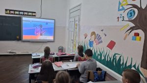 Комерцијална банка донираше интерактивна табла за ООУ „Др. Трифун Пановски“ во Битола