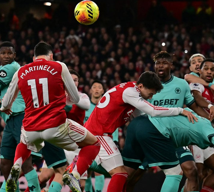 Играчите на Арсенал не дадоа ниеден гол, а победија со 2:1 (Видео)