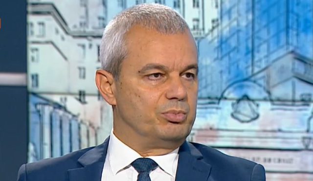 Костадинов: Владата си заминува, се гледа стравот во нивните очи