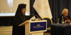 Поглаварот на Албанската православна црква номиниран за лице на годината 2025 во Албанија