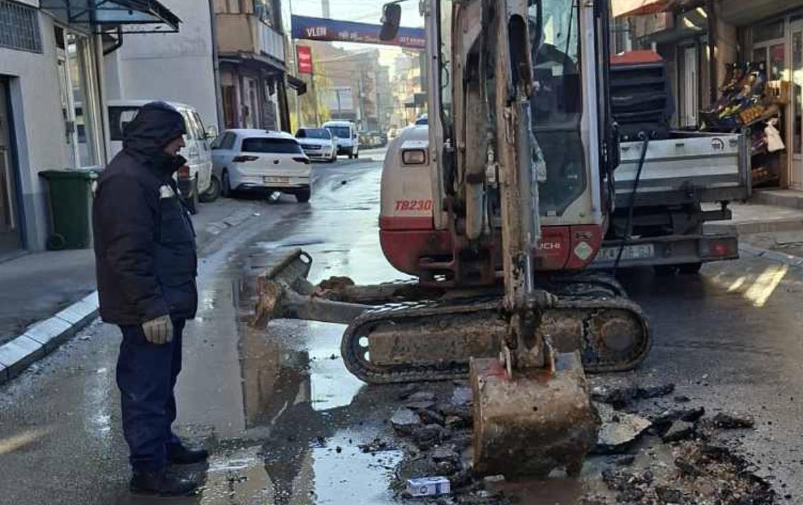 Без вода улица близу Транспортен Центар