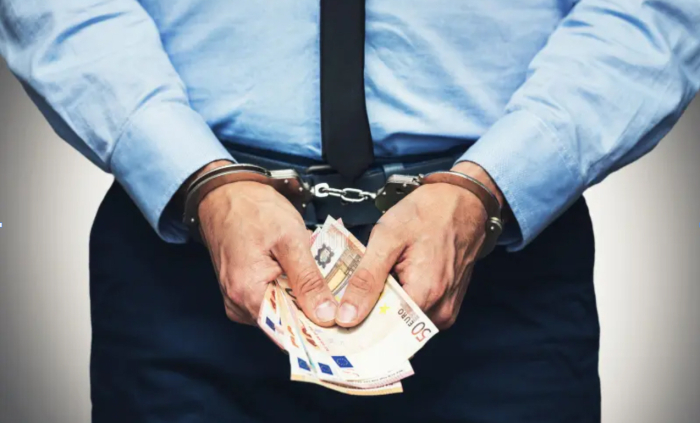 Уапсен полициски службеник за сторено кривично дело „изнуда“, барал 20.000 евра од оштетеното лице