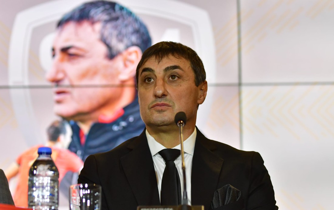 Седлоски го избра стручниот штаб со кој ќе ја води Макдонија!