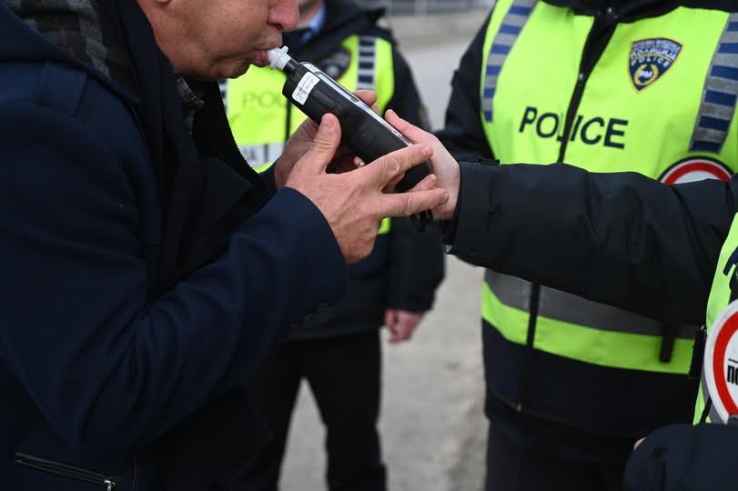 Уапсени пијани возачи, еден од нив направил и сообраќајка