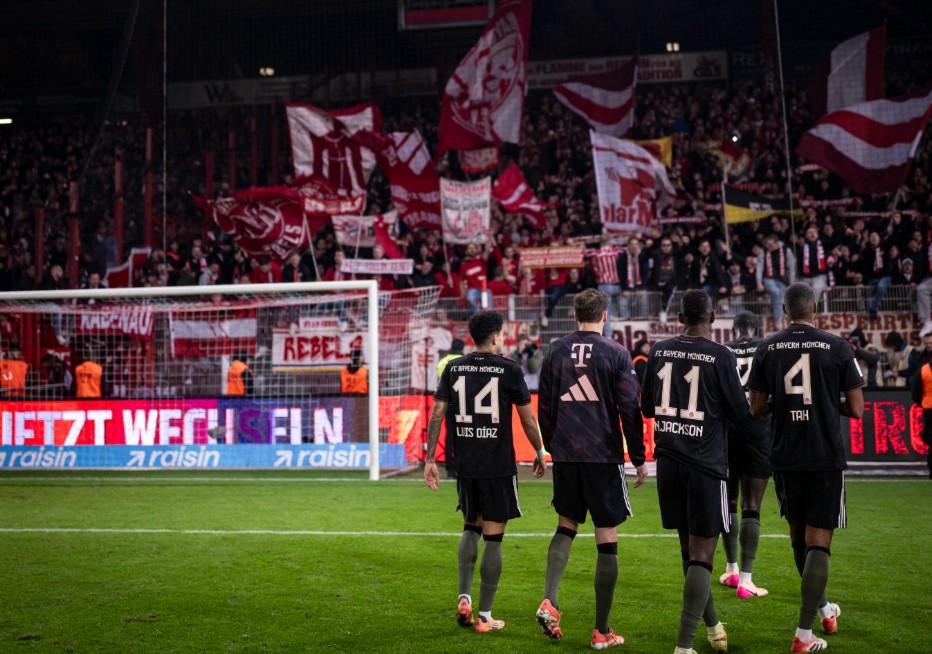 Навивачите на Баерн имале генијален план – намерно добиле казна од УЕФА!