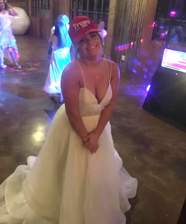 Ужас во Тексас: Наставничка и нејзиното момче уапсени поради сексуална злоупотреба на ПЕТГОДИШНО дете и снимање порнографија