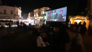 НА ФИЛМ И ТОПОЛ ЧАЈ НА МАГНОЛИЈА