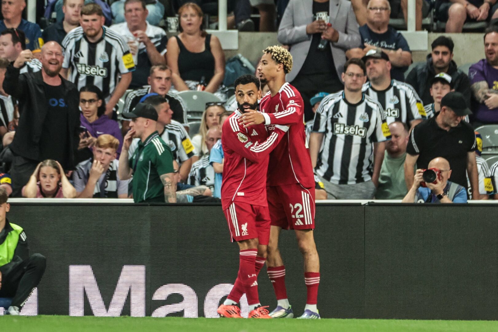 (Видео) Салах асистент во триумфот над Брајтон, Челзи славеше против Евертон