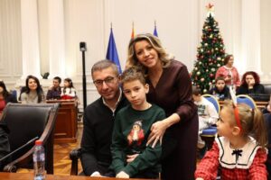 Мицкоски: Детската насмевка не потсетува зошто вреди да се работи со одговорност, грижа и љубов