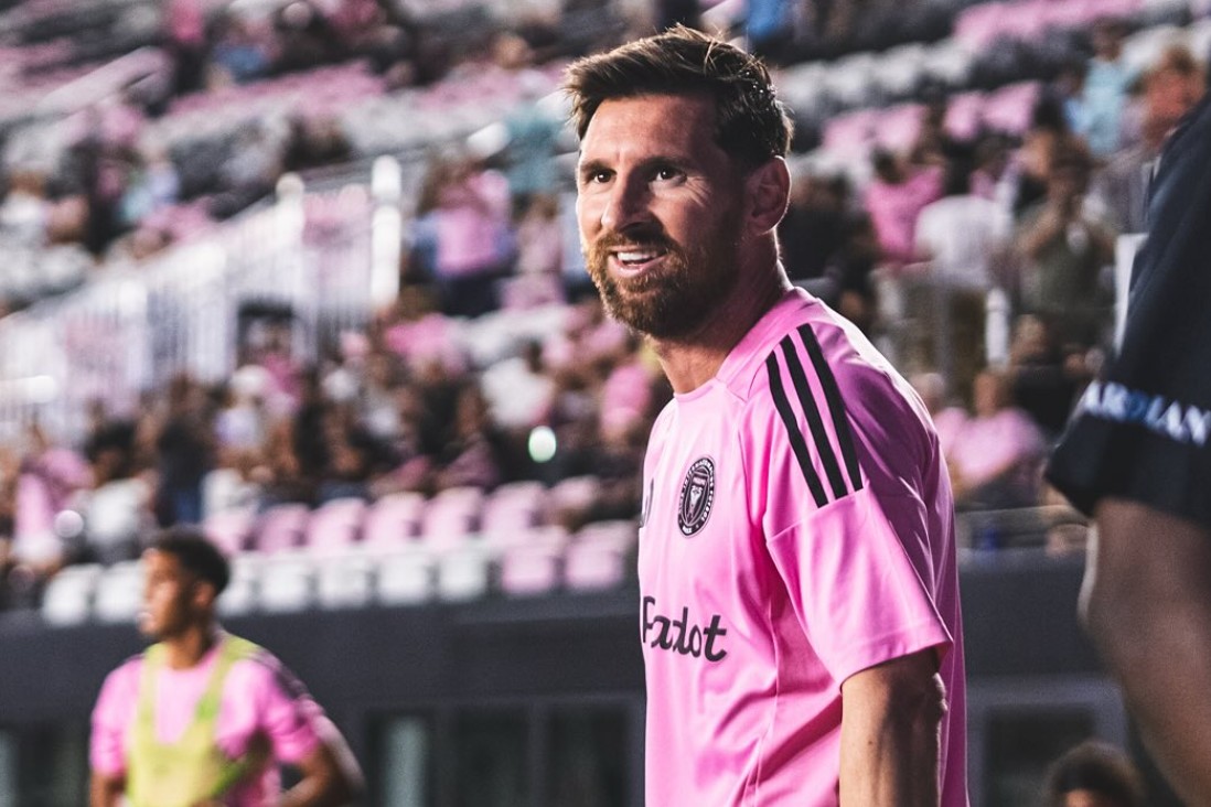 Меси доби џиновска статуа висока 20 метри (ФОТО)