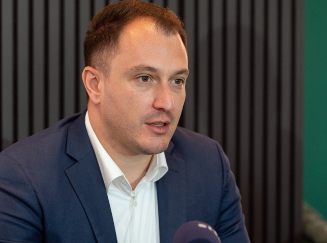 Родителите да ја насочат употребата на мобилните телефони кај децата кон работи кои се корисни