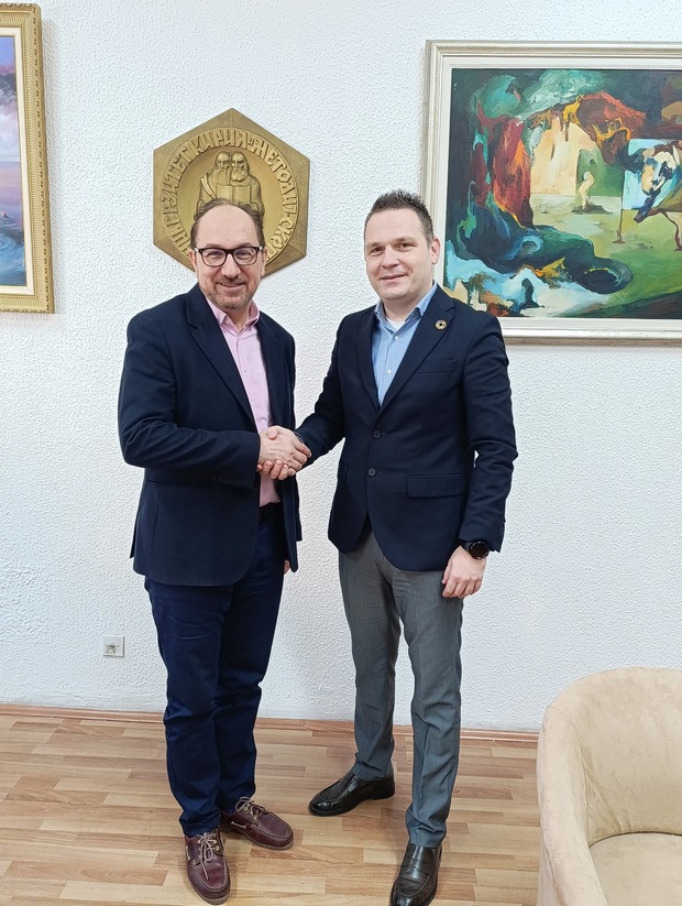 Работна средба на Комората на трговски друштва за геодетски работи со Градежен факултет-Скопје