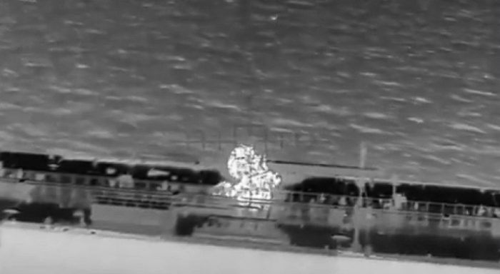 УКРАИНА ЈА НАПАДНА РУСИЈА ВО СРЕДОЗЕМНО МОРЕ: ССУ извршиле специјална операција со дрон врз руски танкер во меѓународните води