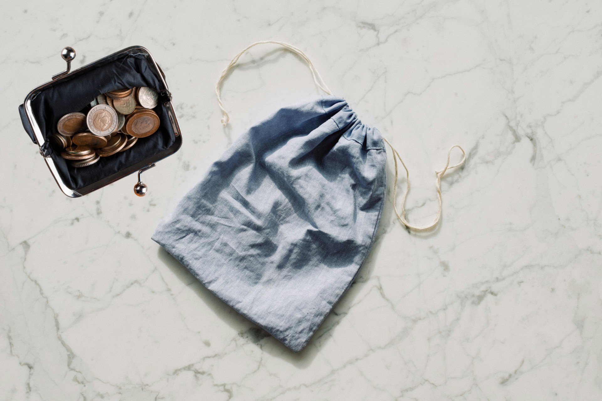 Ставете кесичка со оваа состојка на тајно место и ќе бидете богати: Популарно верување открива како функционира „слаткиот магнет“ за пари