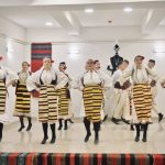 ВЕЗЕМЕ ПРИКАЗНИ СО КОНЕЦ, ПЕСНА И ОРО