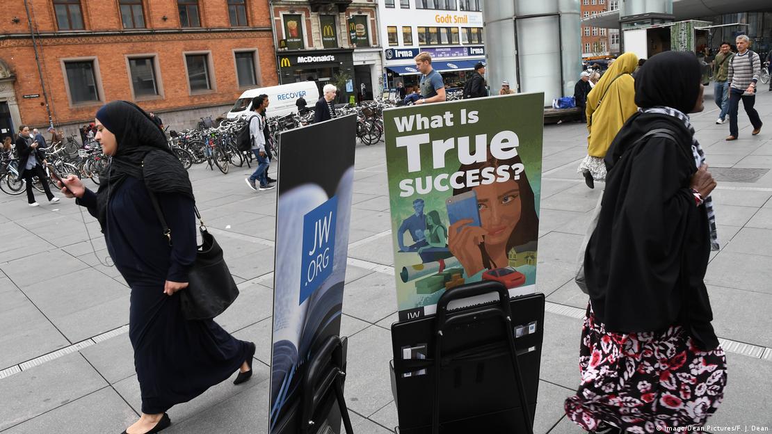 Моделот на Данска за мигрантите – инспирација за Британија