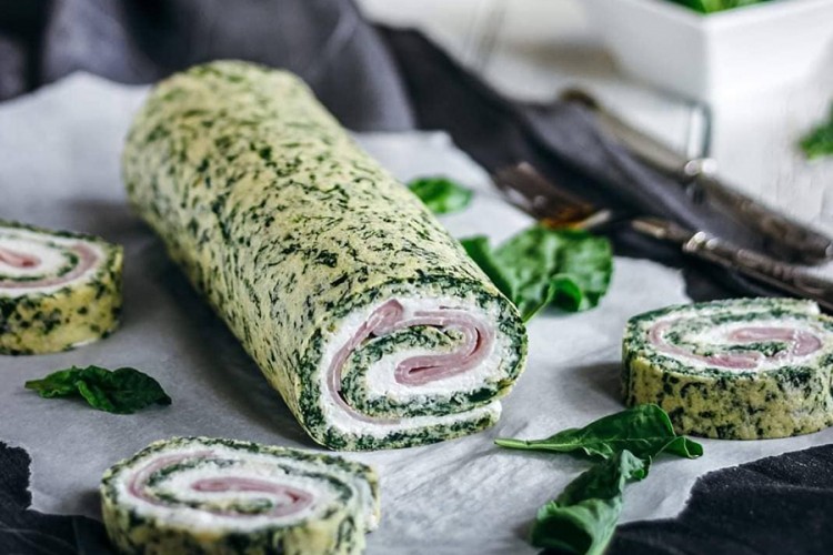 РЕЦЕПТ НА ДЕНОТ: Новогодишен ролат со блитва