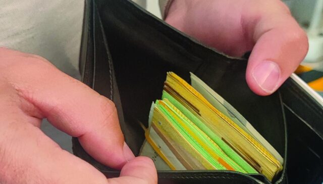 Маж од Виница измамен за над 4.000 евра за увезвен автомобил