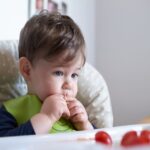 Вашето дете пребира храна? Овој генијален трик ќе го натера да го изеде целиот оброк