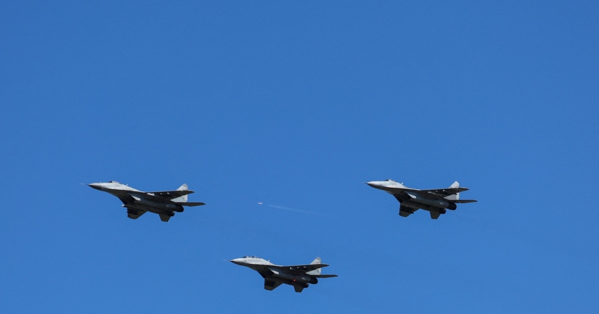 Полска би можела да ѝ даде на Украина авиони МиГ во замена за технологија за дронови