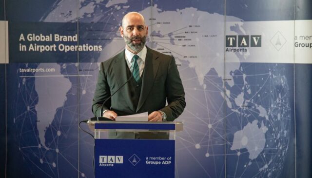 ТАВ АЕРОДРОМИ: Виз ер почна да лета од Скопје до Прага, а подоцна вечерва ќе ги обнови летовите до Келн