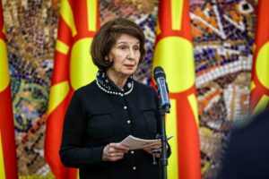 Сиљановска Давкова: Можни се излезни решенија за ЕУ, но историјата, културата и јазикот мора да се тргнат од критериумите