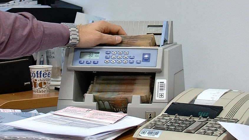 Мицкоски: Трезорот не се затвора утре – административците ќе добијат плата и К15