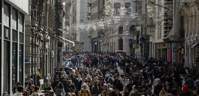 ТУРЦИЈА УПАСИ 115 ЧЛЕНОВИ НА ИСЛАМСКА ДРЖАВА, ПЛАНИРАЛЕ НАПАДИ ЗА ПРОСЛАВИТЕ НА БОЖИК И НОВА ГОДИНА