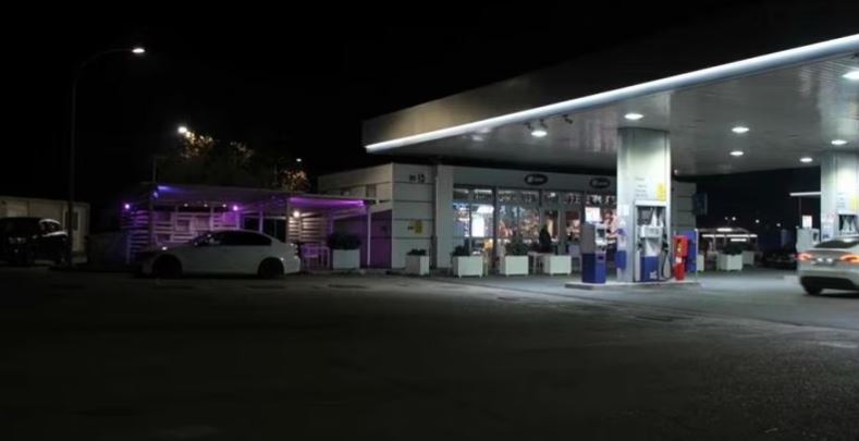 Масовна тепачка помеѓу Македонци и Албанци на бензинска станица во Италија