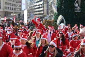 Трка на Дедомразовци во Скопје – учествуваа над 800 натпреварувачи